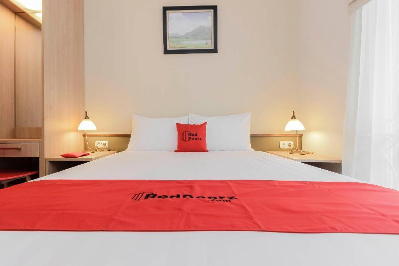Reddoorz Syariah Plus At Jatibening Hotel Bekasi Bagian luar foto